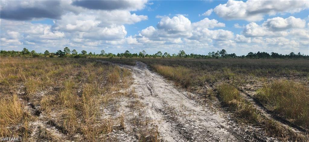 GOLDEN RANCHES - Land