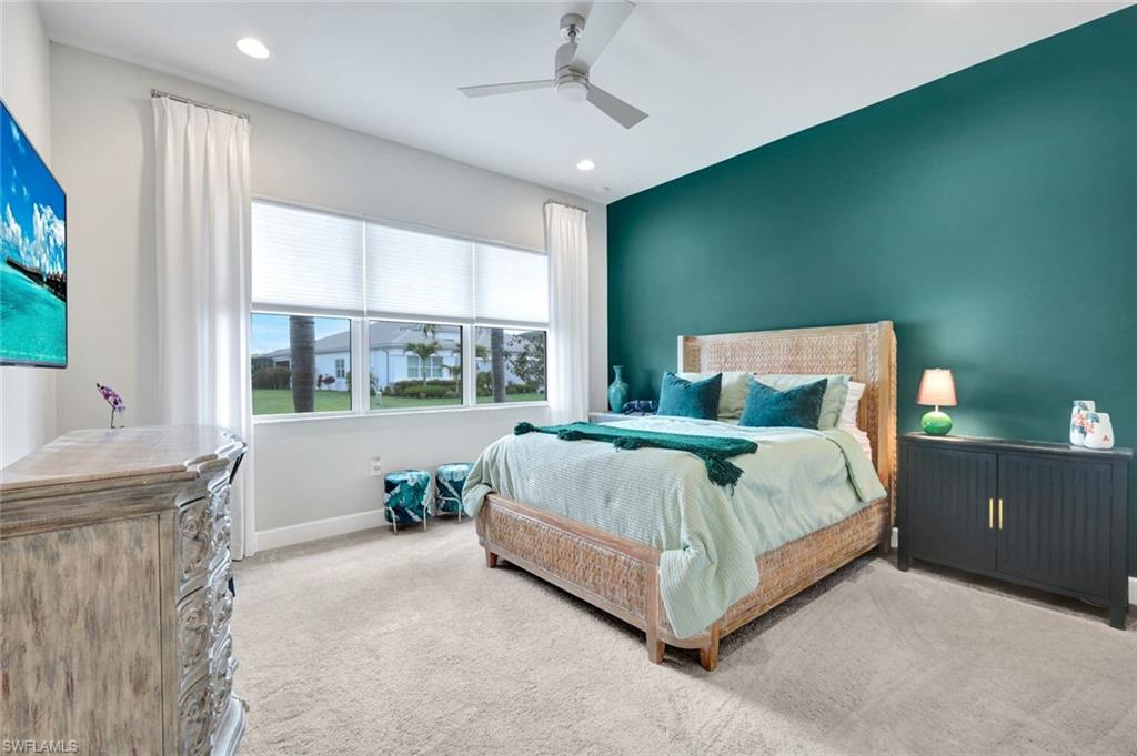 VALENCIA TRAILS - Residential