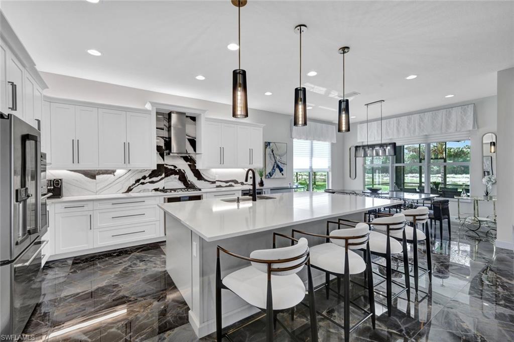 VALENCIA TRAILS - Residential