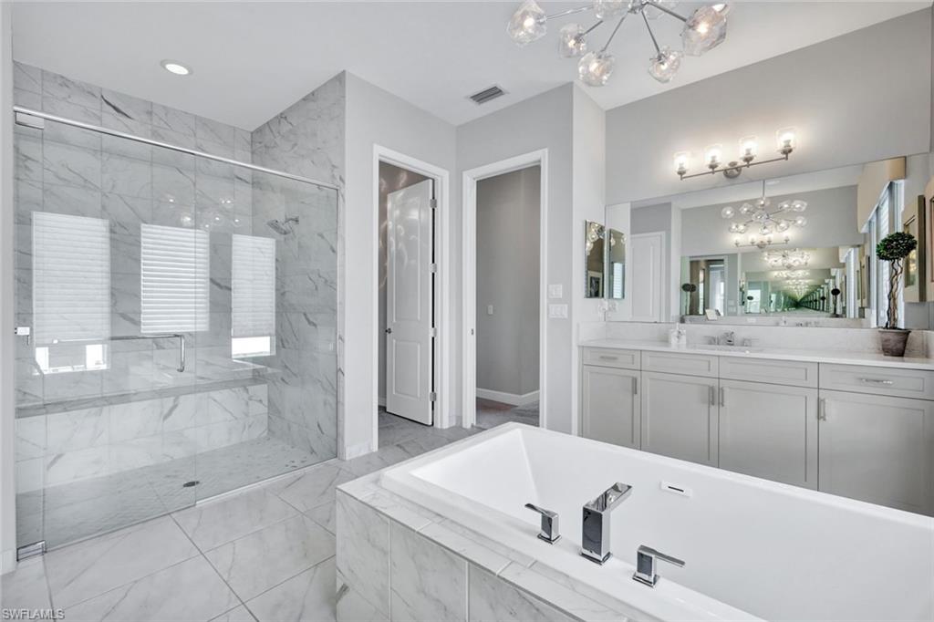 VALENCIA TRAILS - Residential