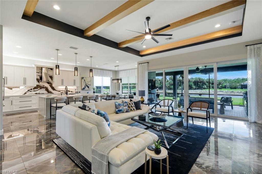 VALENCIA TRAILS - Residential