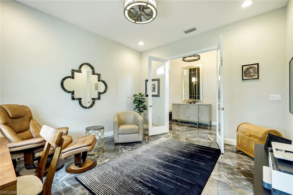 VALENCIA TRAILS - Residential