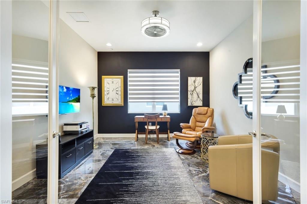 VALENCIA TRAILS - Residential