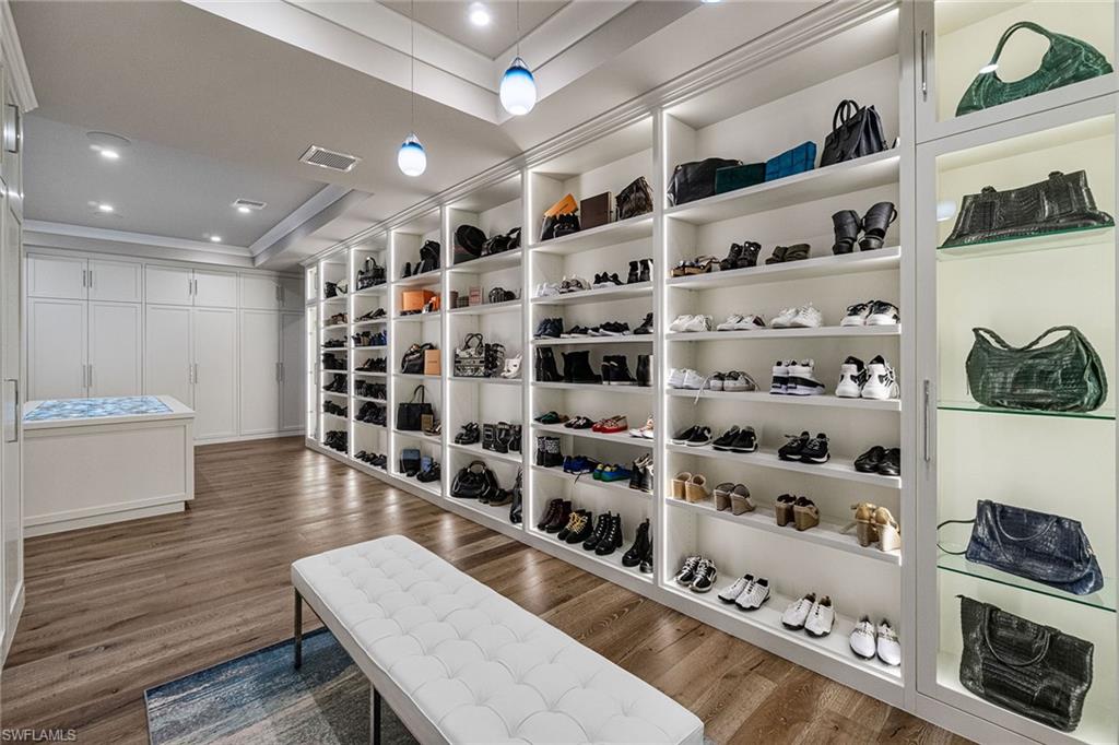 QUAIL WEST - Residential