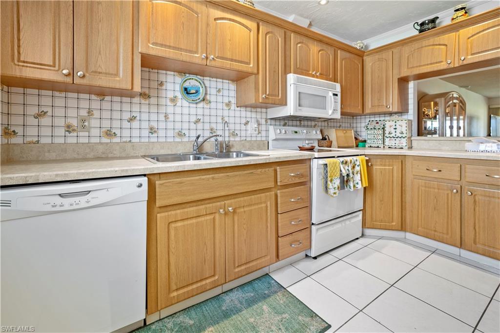 MYERLEE GOLFSIDE EAST CONDO - Residential