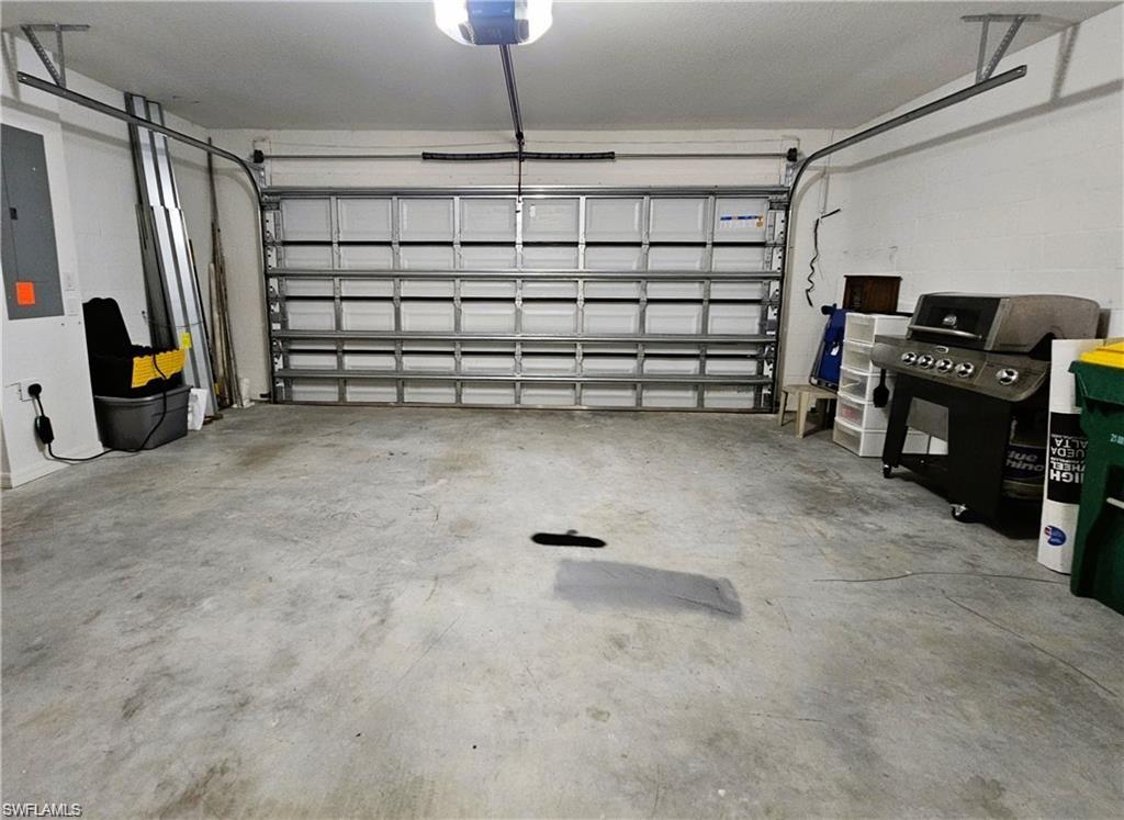 MAPLE RIDGE - Residential Lease