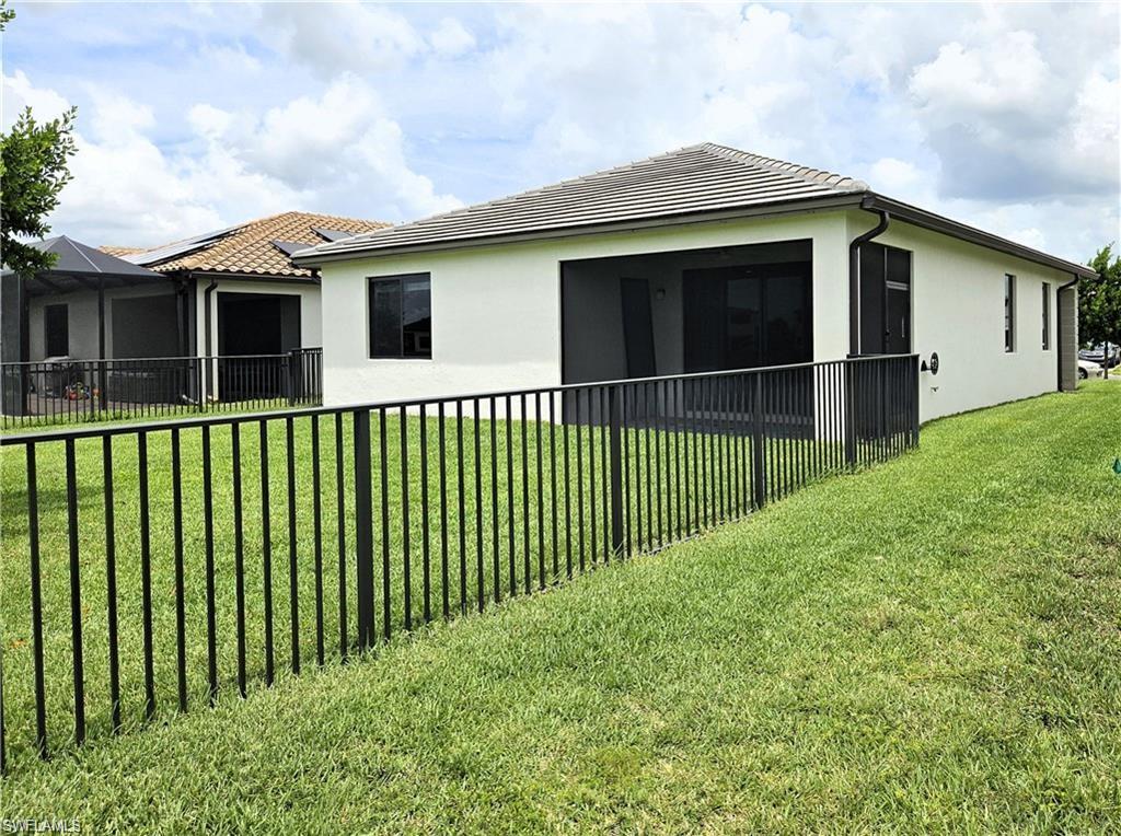 MAPLE RIDGE - Residential Lease