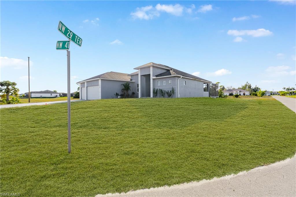 CAPE CORAL - Residential