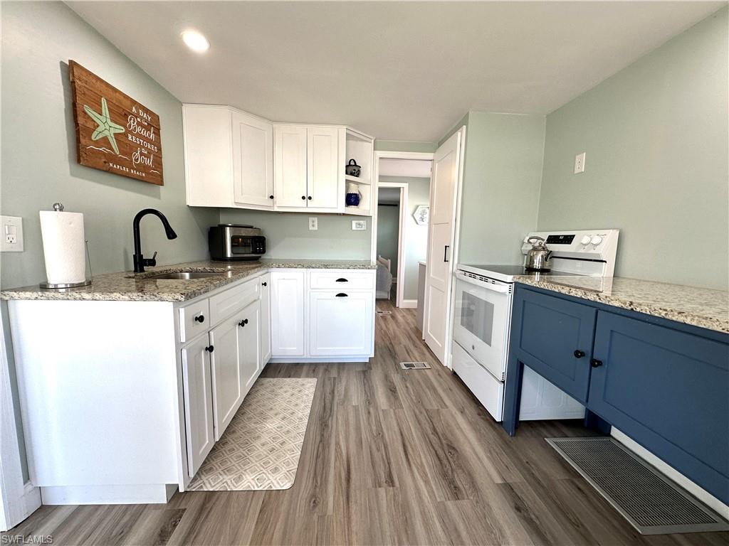 MARINERS COVE - Residential