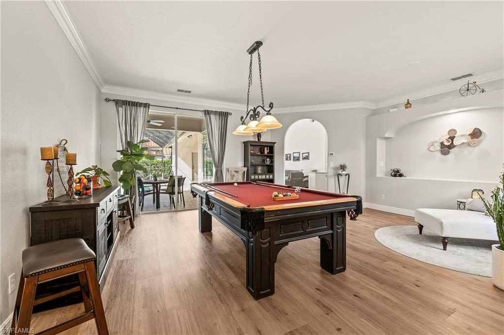 BRIARWOOD - Residential Lease