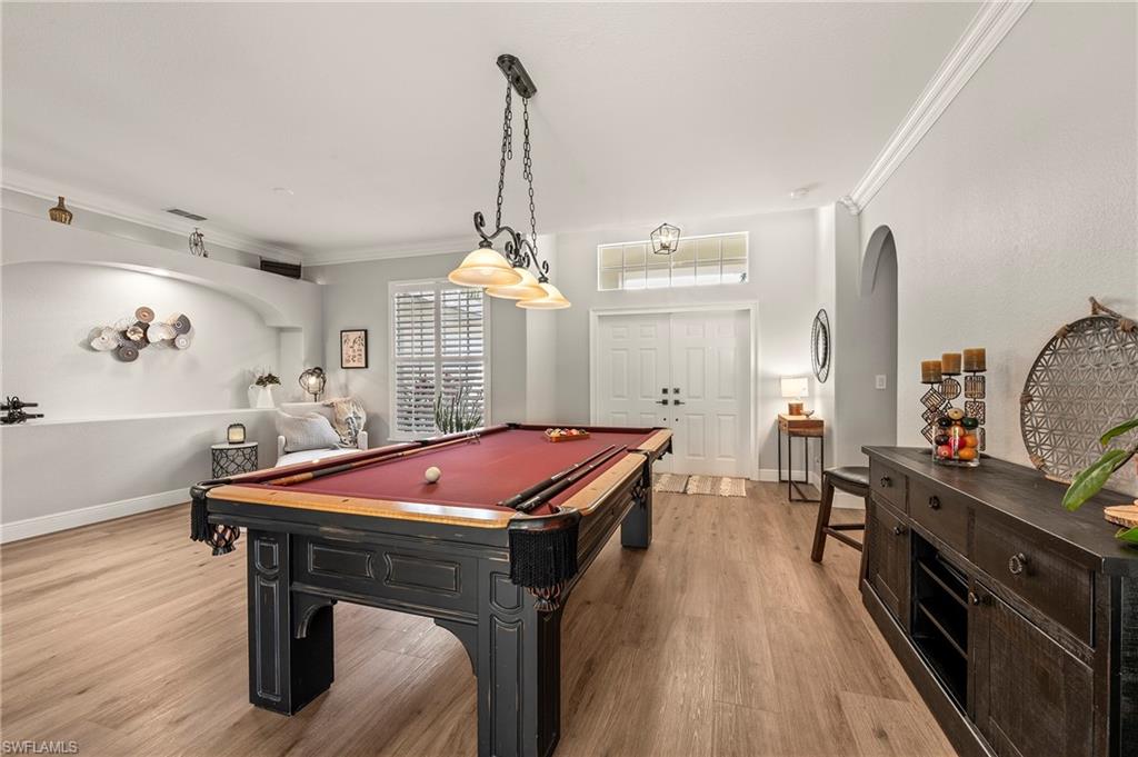 BRIARWOOD - Residential Lease