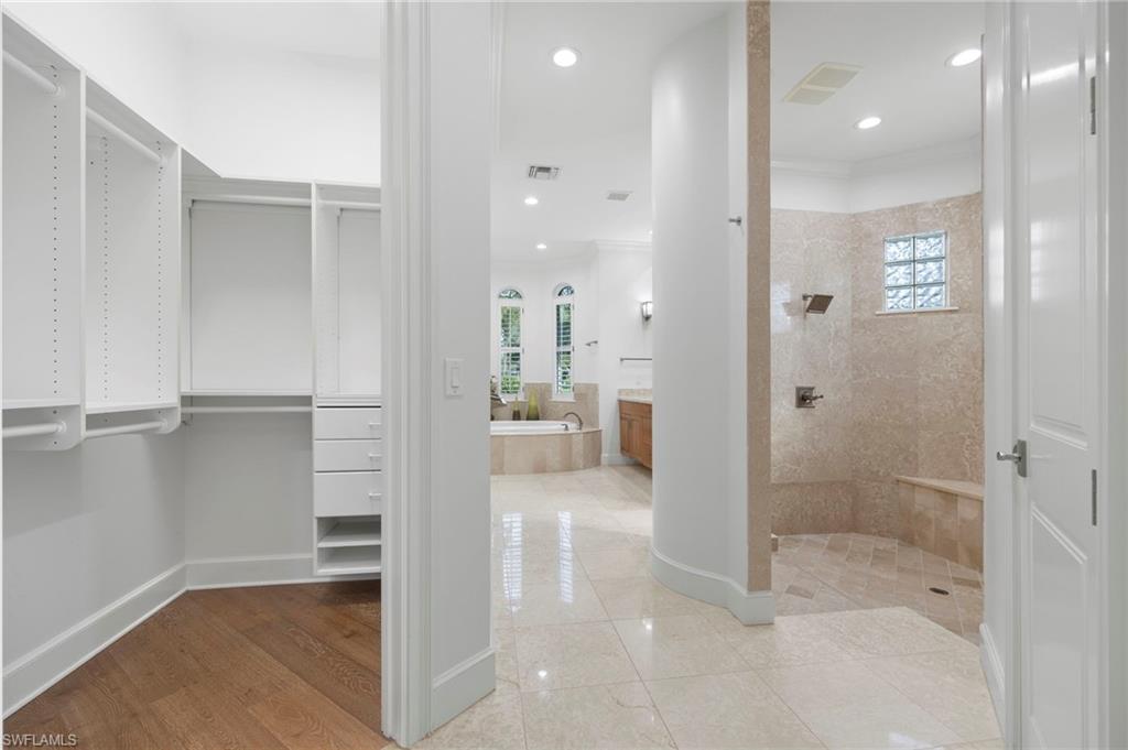 PARK SHORE - Residential