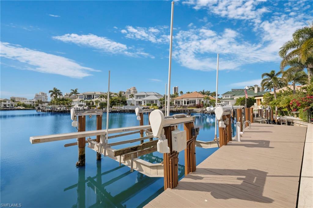 PARK SHORE - Residential