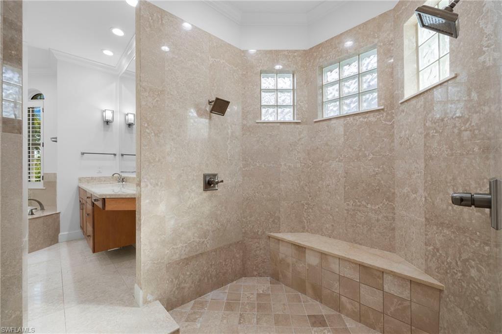 PARK SHORE - Residential