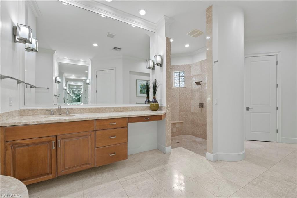 PARK SHORE - Residential