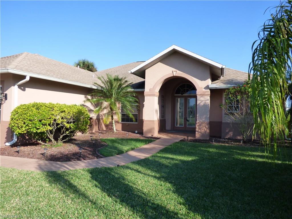 COUNTRY CLUB ESTATES - Residential