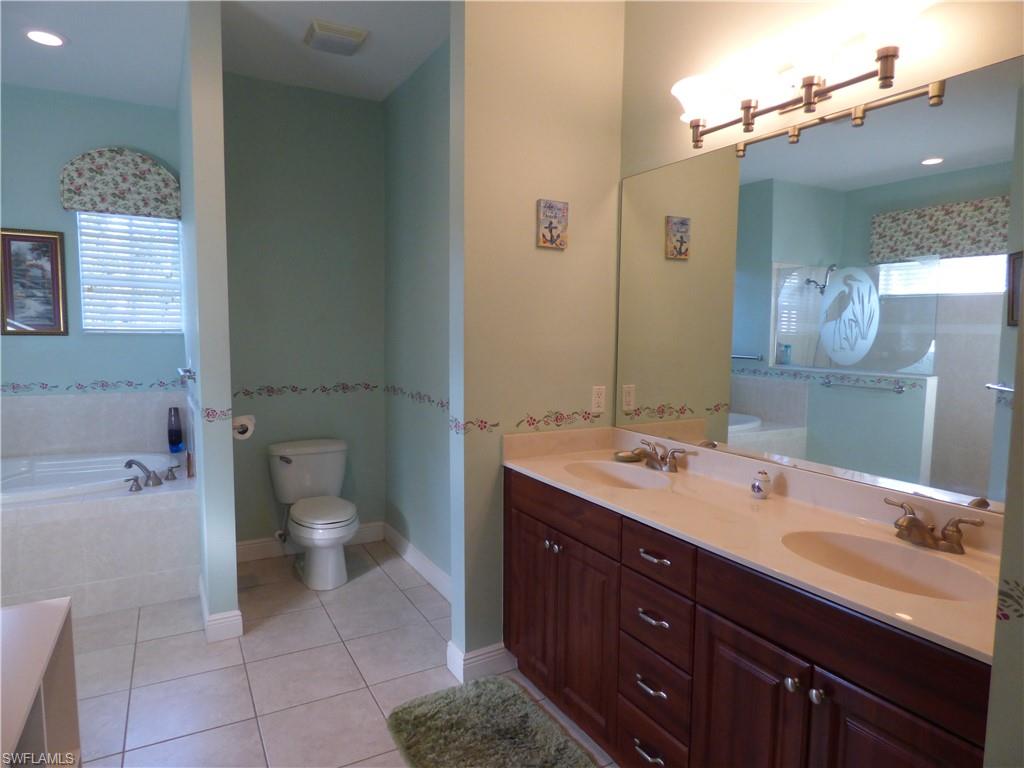 COUNTRY CLUB ESTATES - Residential