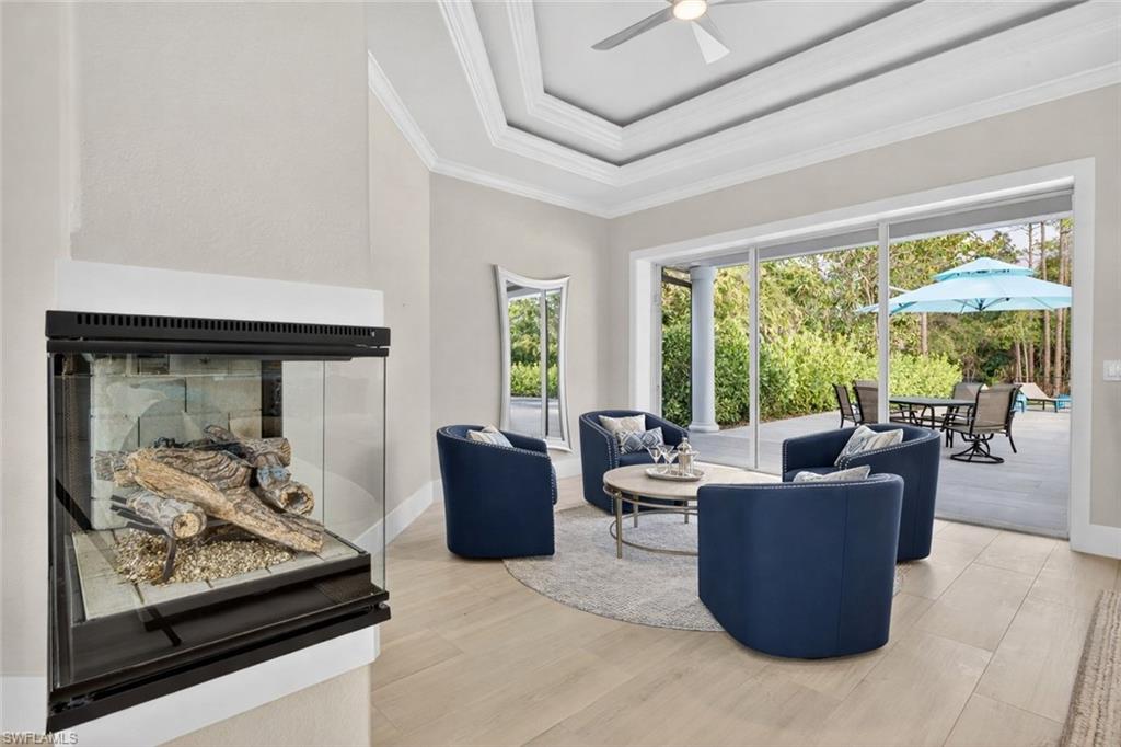 LIVINGSTON WOODS - Residential