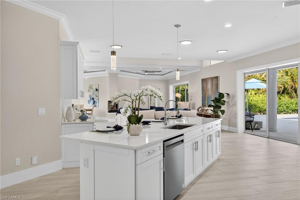 LIVINGSTON WOODS - Residential