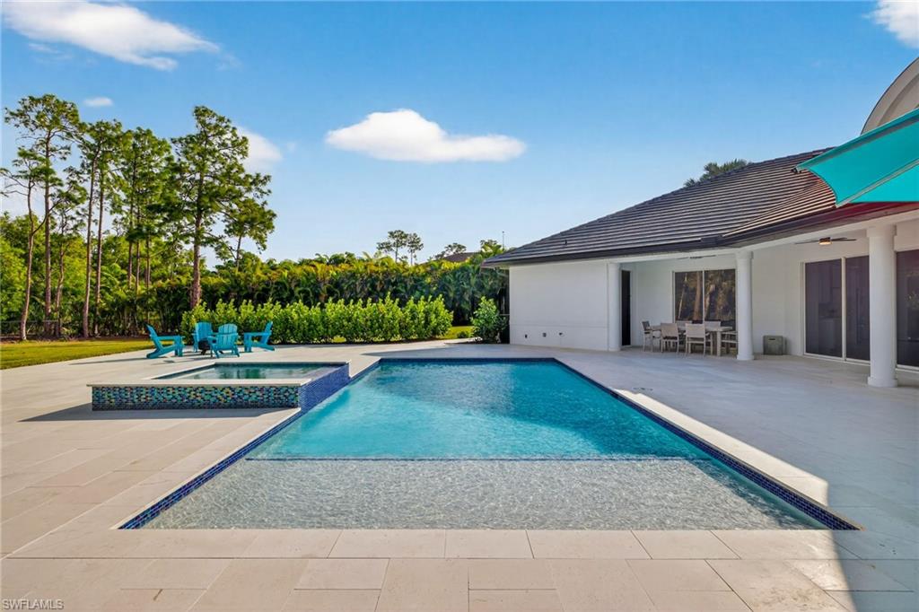 LIVINGSTON WOODS - Residential