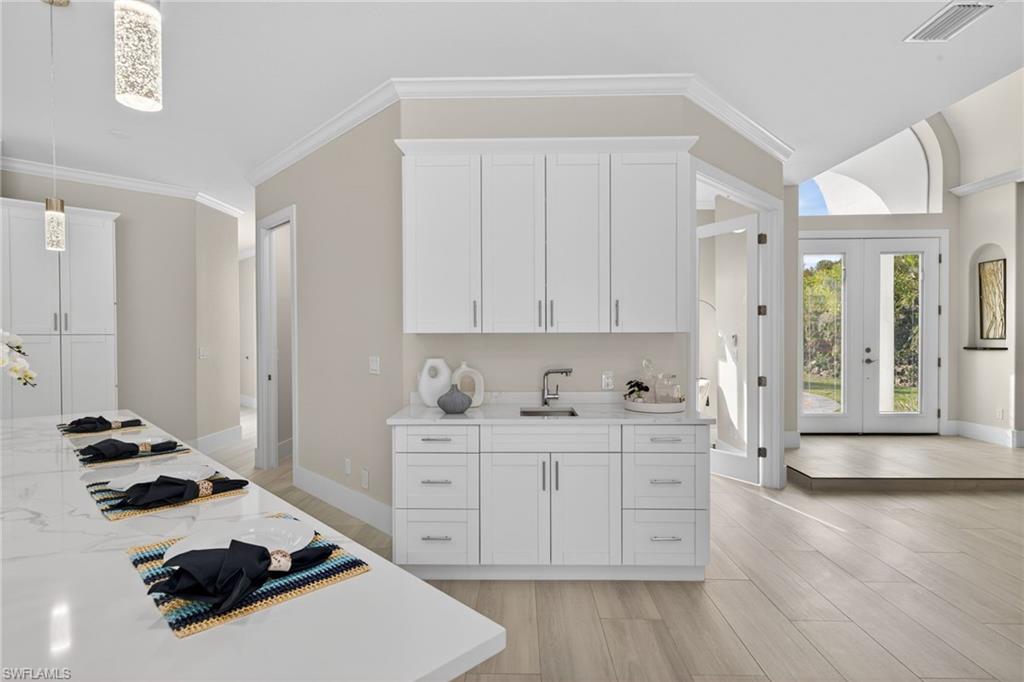 LIVINGSTON WOODS - Residential