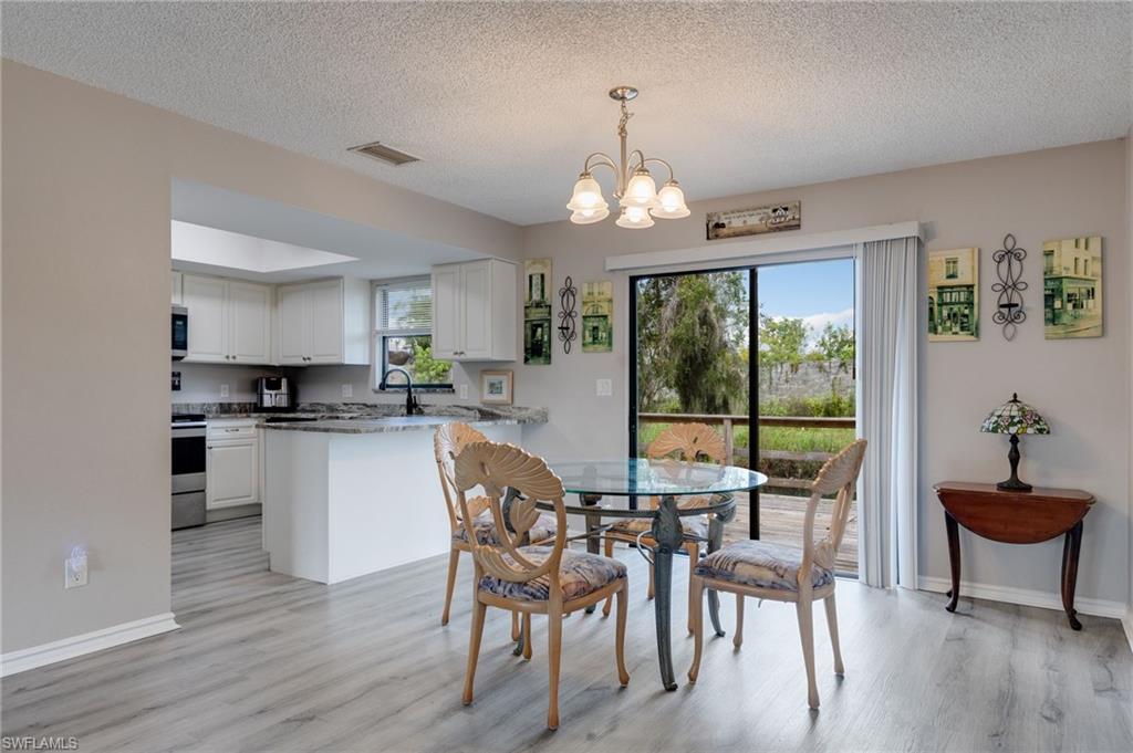 SAN CARLOS PARK - Residential