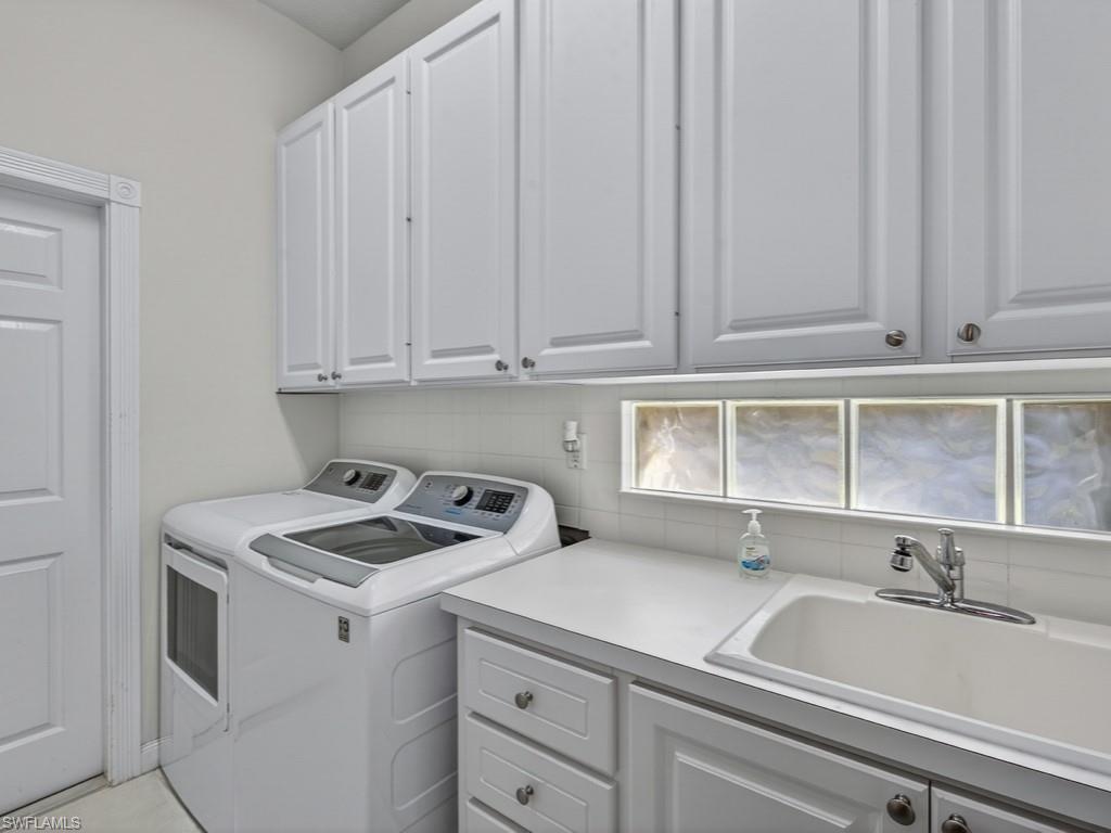 ISLAND WALK - Residential