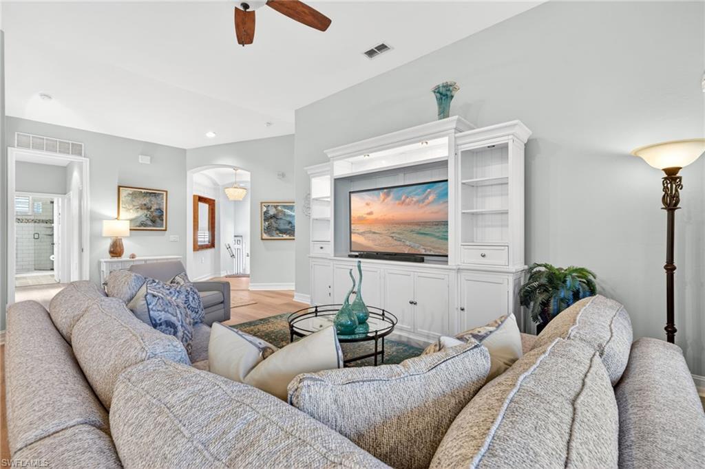 SOUTHERN HILLS - Residential