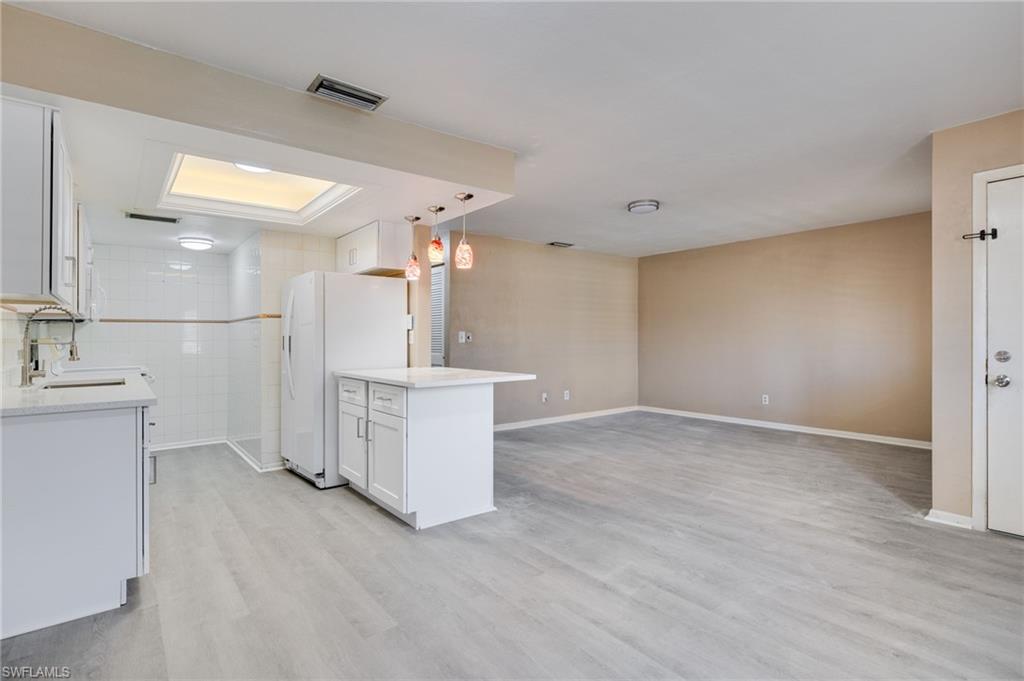 DANAH COURT CONDO - Residential