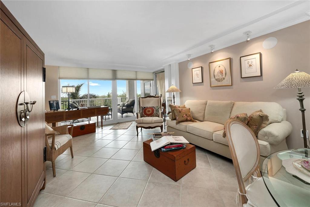 6849 Grenadier BLVD 305