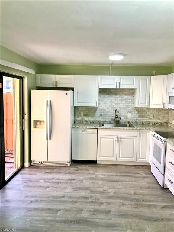 PARKWOODS TOWNHOUSE COMMUNITY - Residential