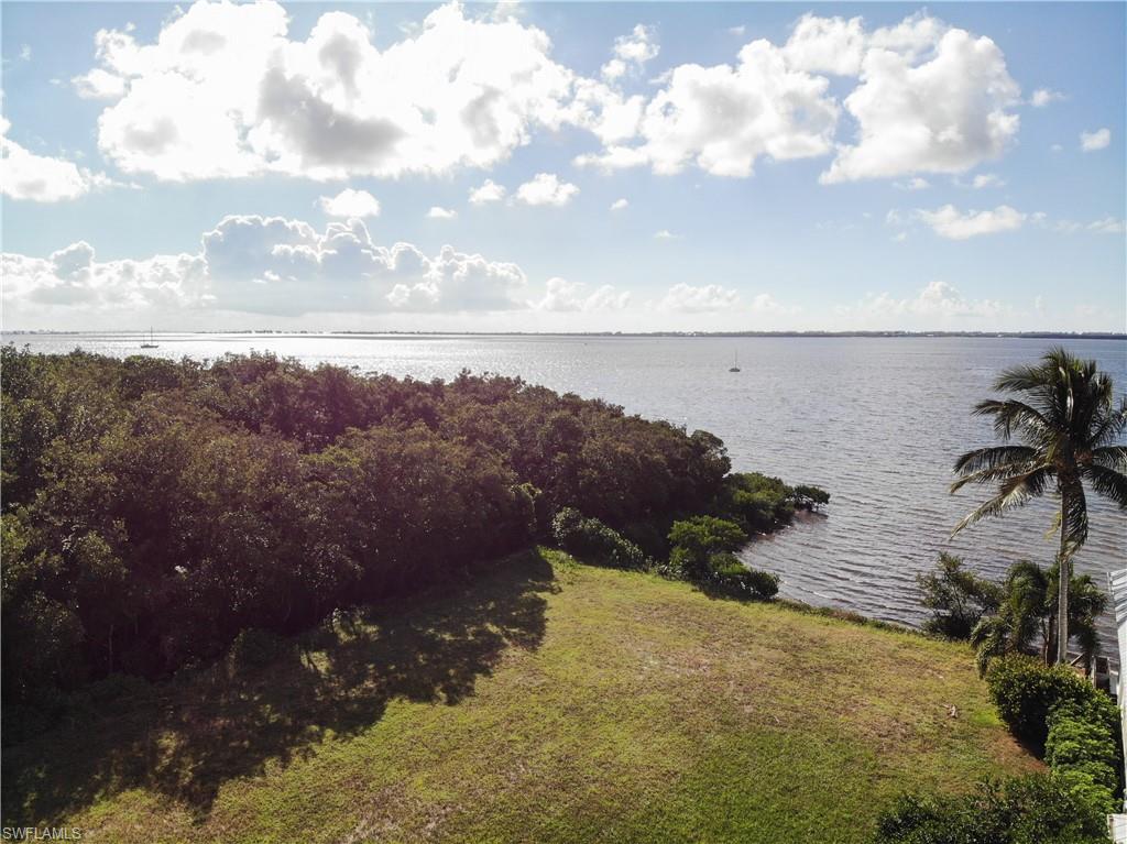 SANDPIPER POINT - Land