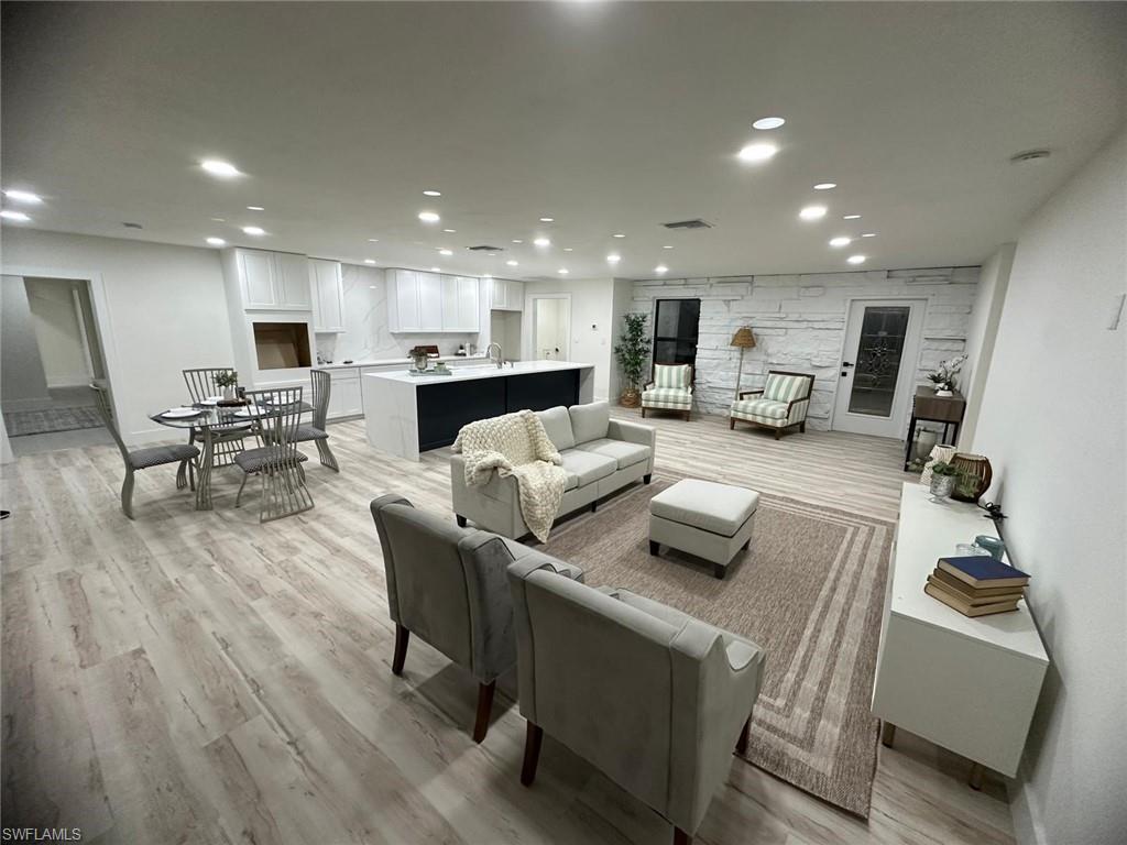 PORT CHARLOTTE - Residential