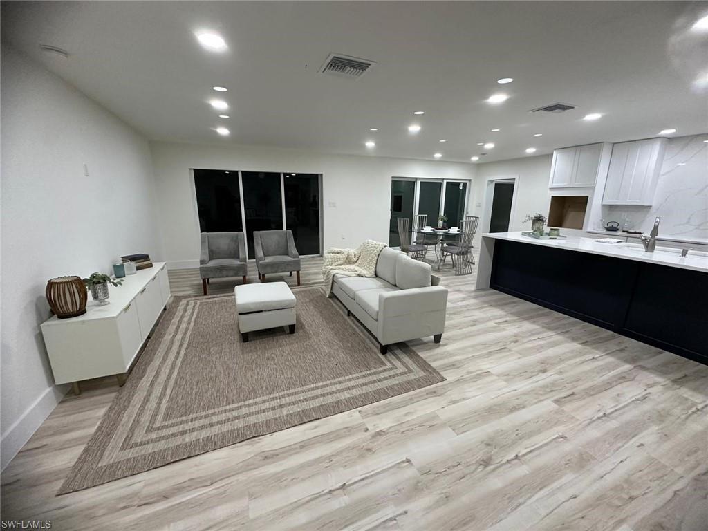 PORT CHARLOTTE - Residential