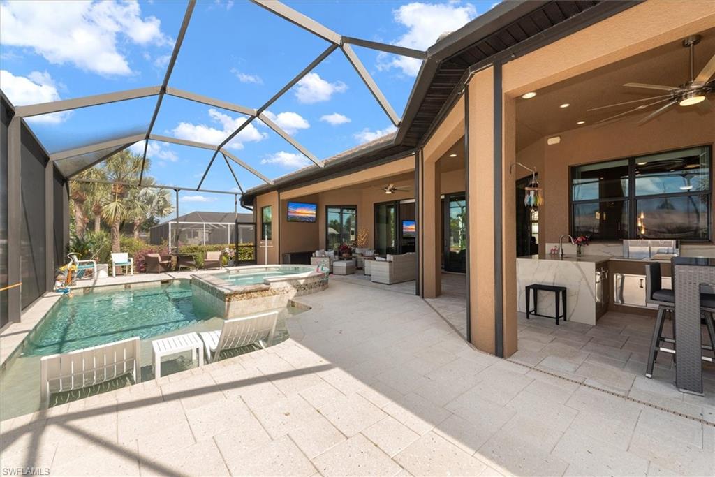 YACHT CLUB - Residential