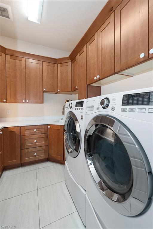 YACHT CLUB - Residential