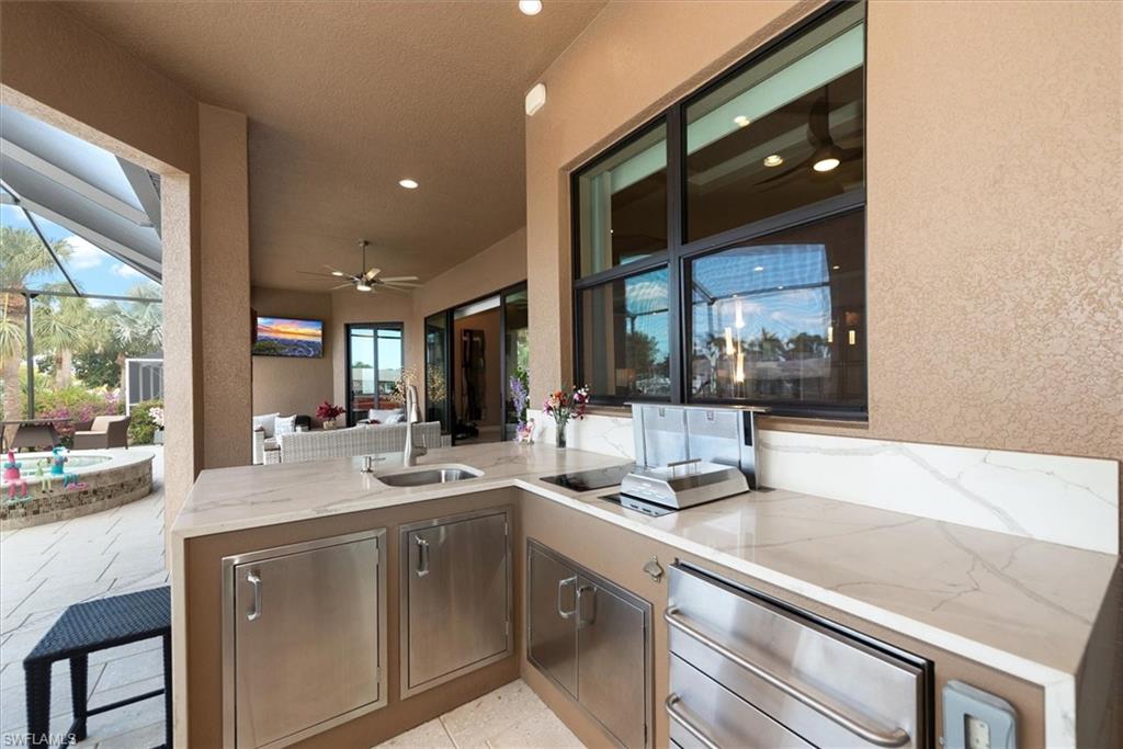 YACHT CLUB - Residential