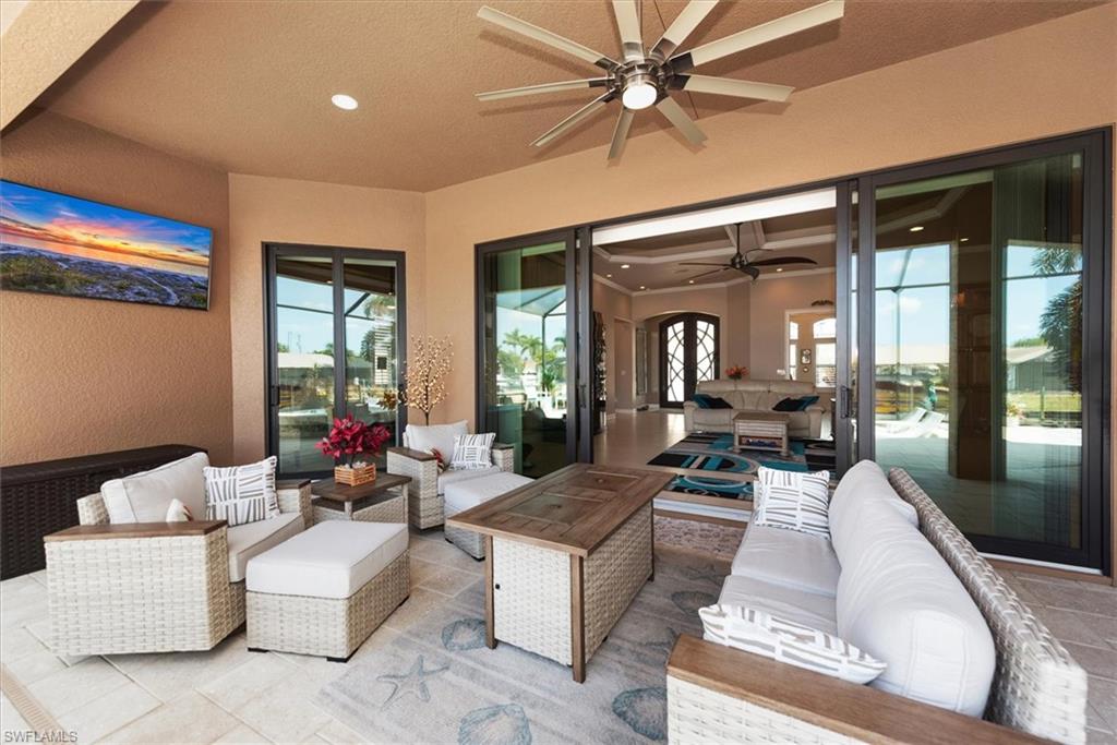 YACHT CLUB - Residential