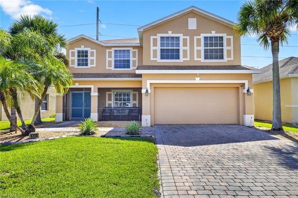8250 SILVER BIRCH WAY, LEHIGH ACRES, FL 33971 - Image 84b9b9eba265b02b7f9bdcf2c42ab8fe/3901794117