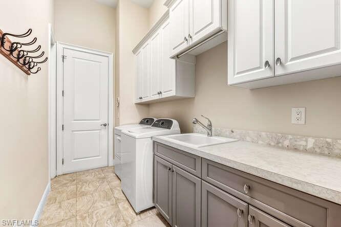 LAKEWOOD - Residential