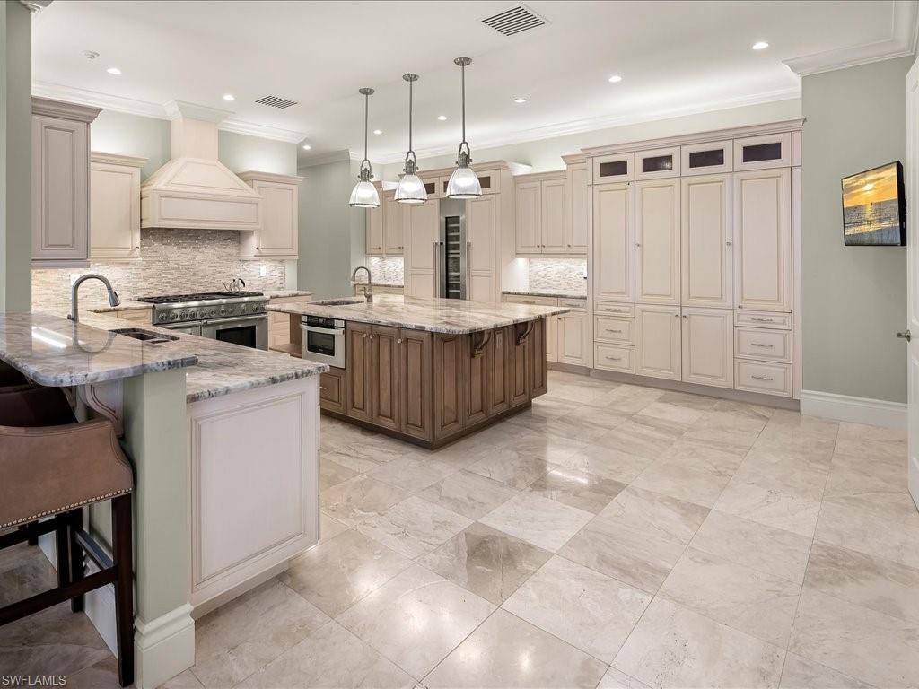 PINE RIDGE - Residential