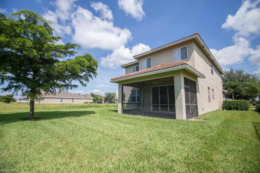 THE GROVES - Residential