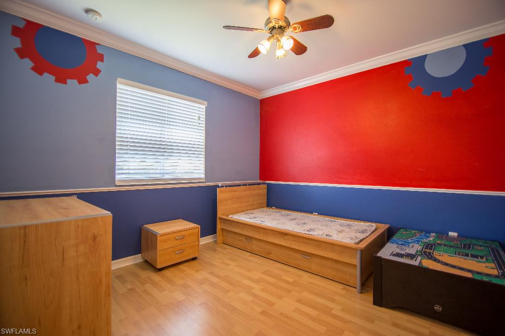 THE GROVES - Residential