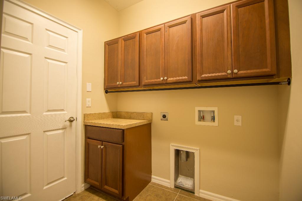 THE GROVES - Residential