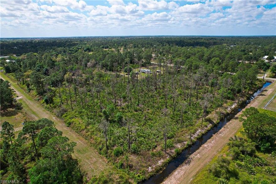 Discover the potential of this spacious 1.25-acre wooded lot.  NO wetland or flood zone designation, this parcel offers peace of mind and flexibility for development.
Immerse yourself in the tranquility of nature as you explore the possibilities for this property. Whether you envision building your dream home from the ground up or placing a mobile home to enjoy the rural surroundings, the options are endless.
Imagine waking up each day to the sounds of chirping birds and the rustle of leaves in the breeze, all while having the freedom to design your ideal retreat. With ample space for outdoor amenities and landscaping, you can create your own private oasis tailored to your preferences.
Don’t miss out on this rare opportunity to own a piece of countryside paradise. Seize the chance to turn your dreams into reality! Schedule a viewing today and unlock the potential of this remarkable property!