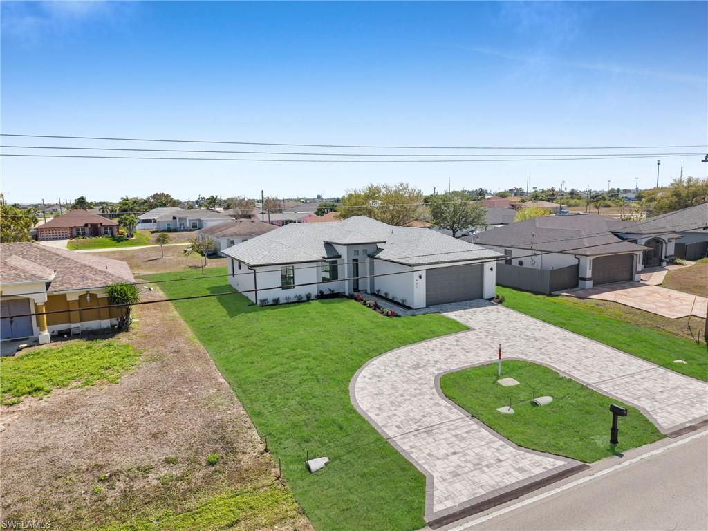 CAPE CORAL - Residential