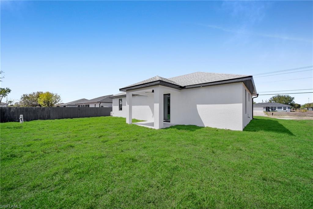 CAPE CORAL - Residential