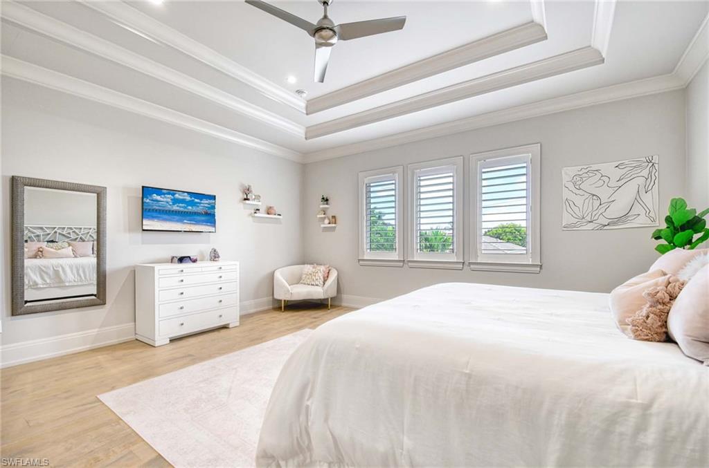 MOORINGS - Residential