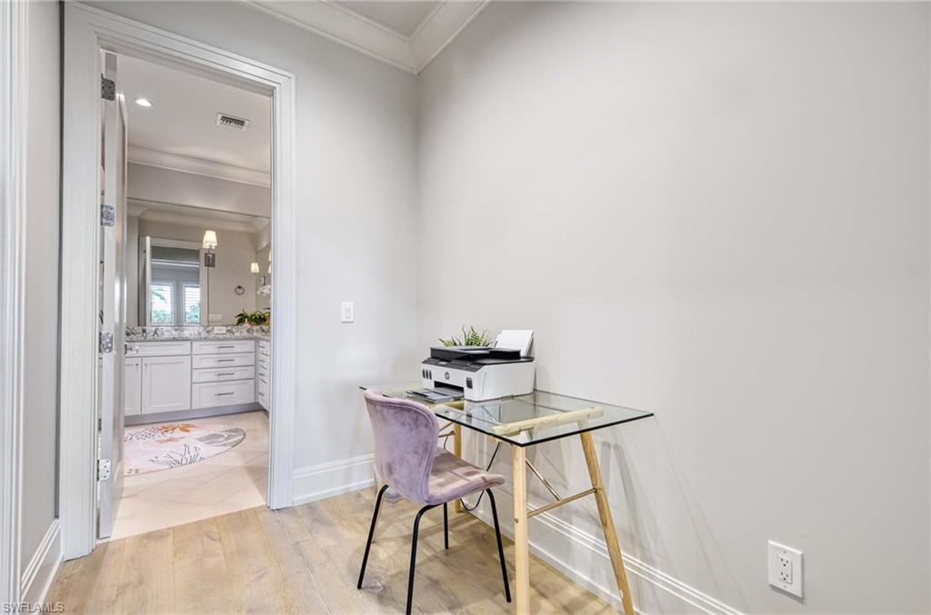 MOORINGS - Residential