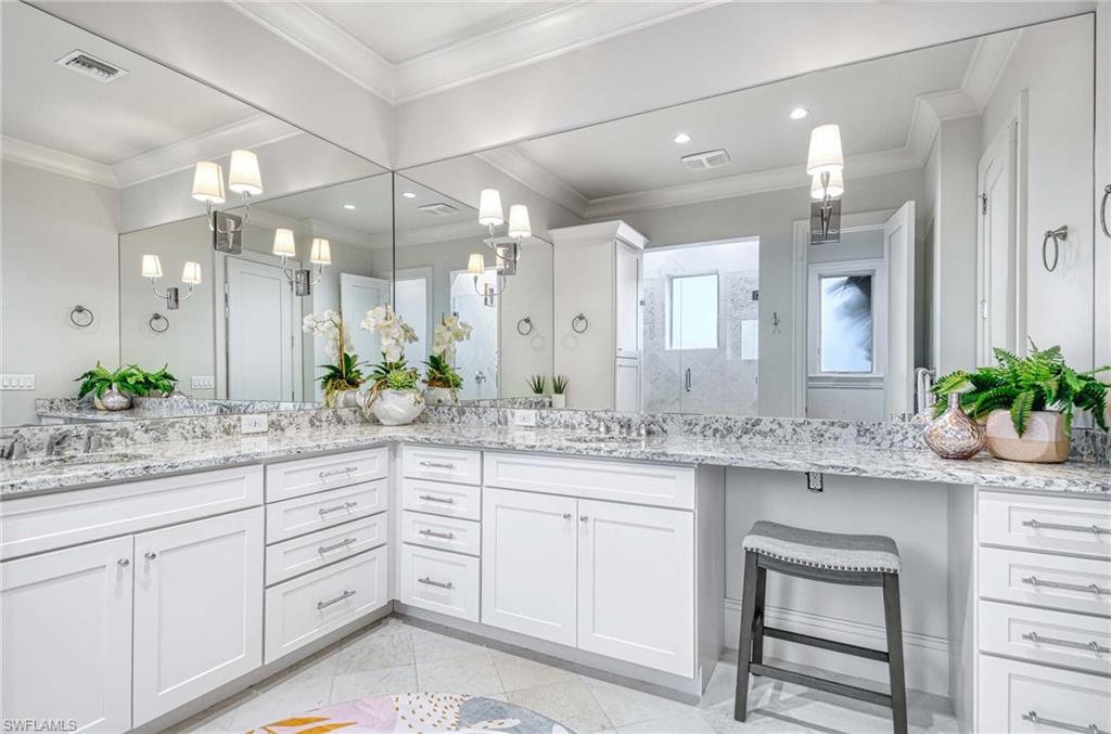 MOORINGS - Residential